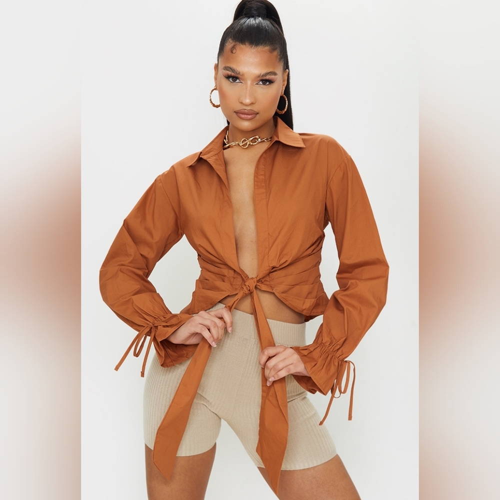 Pretty Little Thing Camel Poplin Tie-Front Pleated Detail Crop Shirt